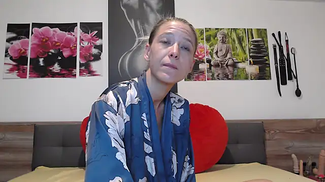 Naschkatze01 online show from 10-22-25, 09:53