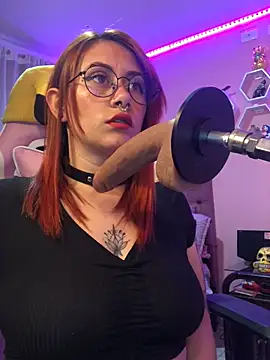 Luna Paris  online show from 01-23-25, 10:11