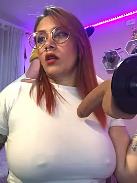 Luna Paris  online show from 02-12-25, 09:22