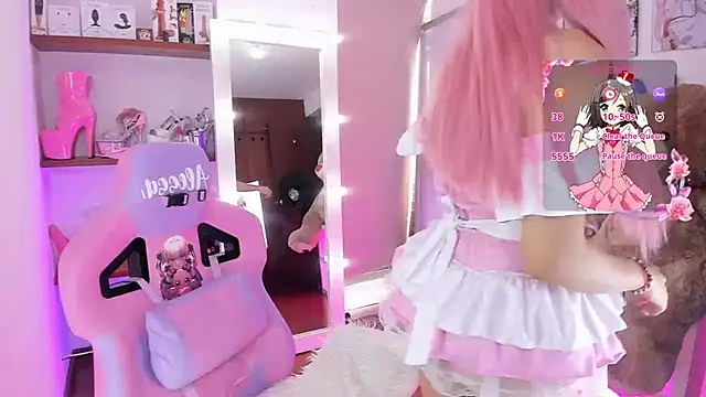 Snapshot of alessandrathedoll chatting on 02-04-25, 06:17 alessandrathedoll online show from 02-04-25, 06:17