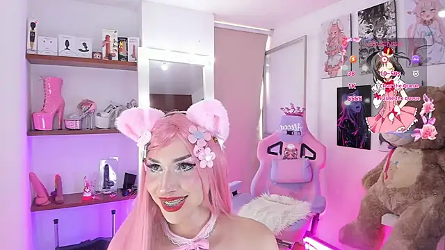 Snapshot of alessandrathedoll chatting on 02-04-25, 09:20 alessandrathedoll online show from 02-04-25, 09:20