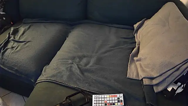 Snapshot of Cesaresweet chatting on 11-20-25, 11:48 Cesaresweet online show from 11-20-25, 11:48