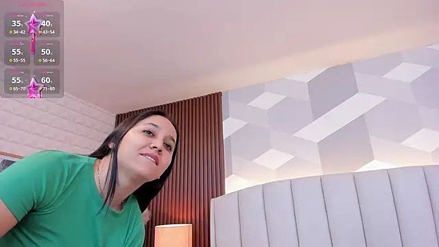 Snapshot of Sammy_Fit_ chatting on 03-17-25, 12:14 Sammy Fit online show from 03-17-25, 12:14