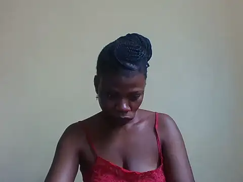 Snapshot of Sweetbaby004 chatting on 04-20-26, 10:51 Sweetbaby004 online show from 04-20-26, 10:51