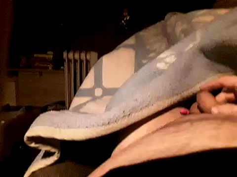 Snapshot of ciruelo1 chatting on 02-25-25, 09:02 ciruelo1 online show from 02-25-25, 09:02