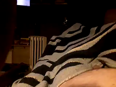 Snapshot of ciruelo1 chatting on 04-22-26, 07:37 ciruelo1 online show from 04-22-26, 07:37