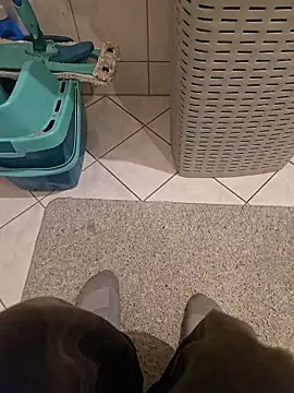 Snapshot of Sextoyboyboytoy chatting on 10-28-25, 12:36 Sextoyboyboytoy online show from 10-28-25, 12:36