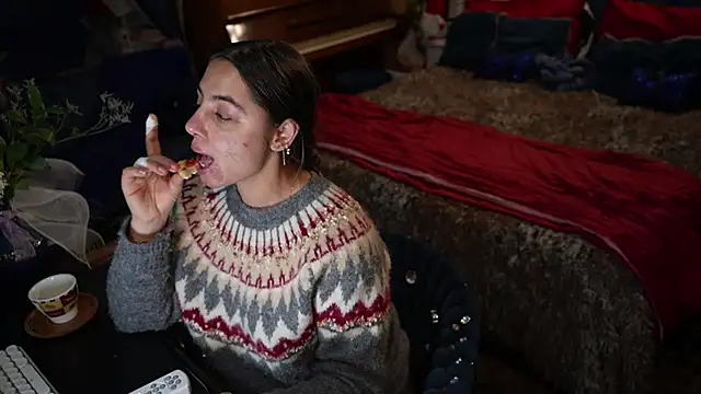 VanessaDoyle online show from 11-20-25, 05:01