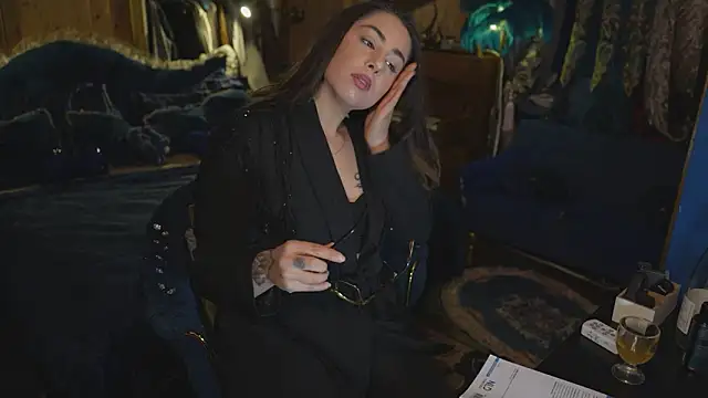 VanessaDoyle online show from 03-17-26, 11:30