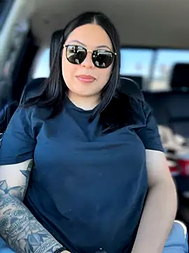 drizzypeach602 online show from 11-02-25, 07:05