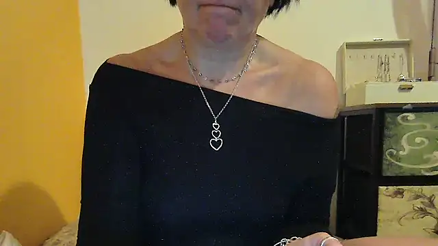 Snapshot of Althea_Love chatting on 11-10-25, 04:28 Althea Love online show from 11-10-25, 04:28