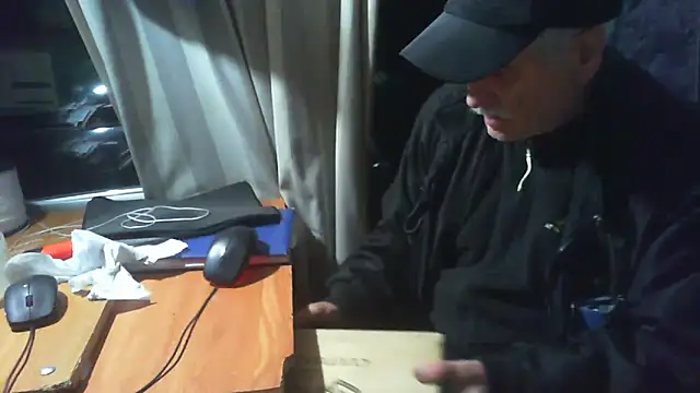 nonnomaturobisex online show from 11-13-25, 08:13