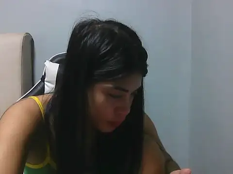 Miss unknown online show from 09-09-25, 01:38