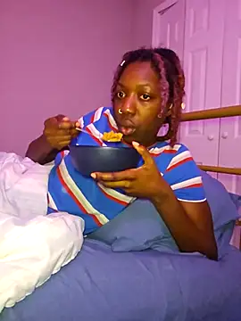 Snapshot of oliviaprettypussy chatting on 03-27-26, 07:47 oliviaprettypussy online show from 03-27-26, 07:47