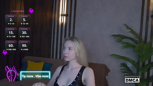 Holl1Would online show from 03-12-25, 07:38