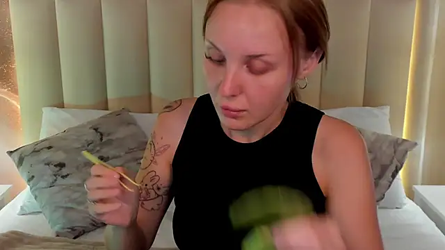LianaFord online show from 06-25-26, 07:24