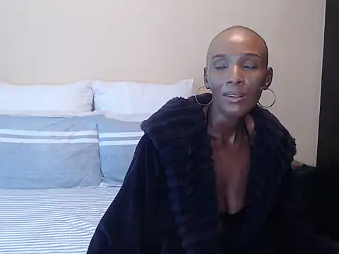 yummycherryxx online show from 06-13-26, 08:56