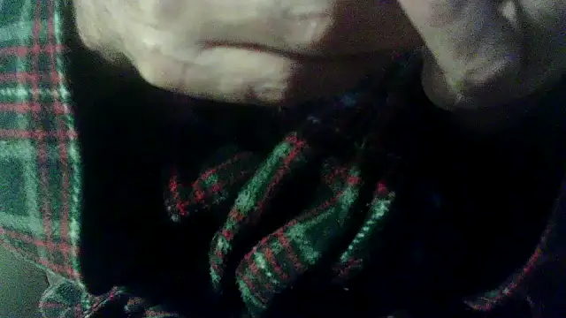 Snapshot of OralDesires2 chatting on 01-07-25, 01:57 OralDesires2 online show from 01-07-25, 01:57