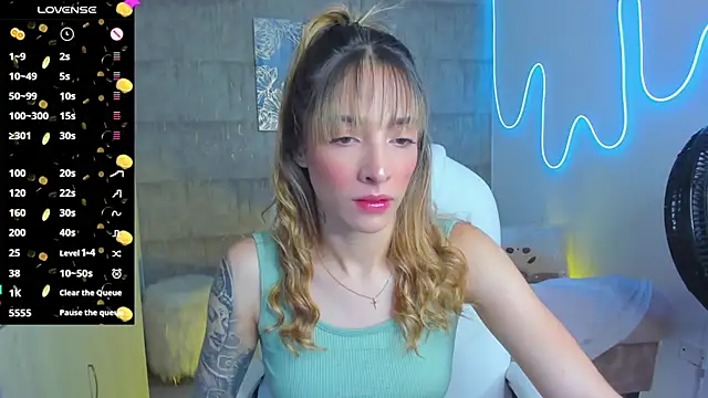 barbie scoth  online show from 03-21-25, 09:34