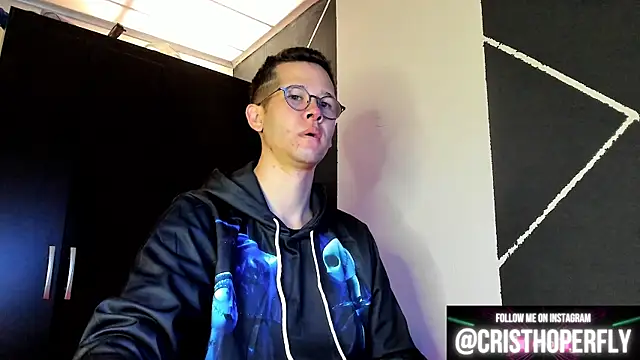 Snapshot of Cris_myster chatting on 01-20-25, 01:32 Cris myster online show from 01-20-25, 01:32