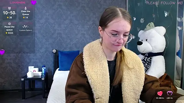 KateJonson online show from 02-28-26, 07:31