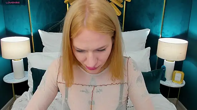 SarahLust online show from 05-08-26, 12:21