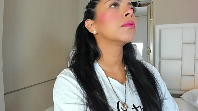  BunnyNaugthy online show from 11-08-25, 12:05