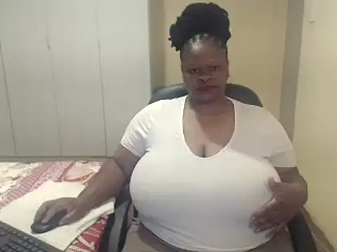 Snapshot of sweetnoziexx chatting on 01-16-25, 06:46 sweetnoziexx online show from 01-16-25, 06:46