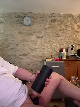 yann2392 online show from 05-17-26, 01:18