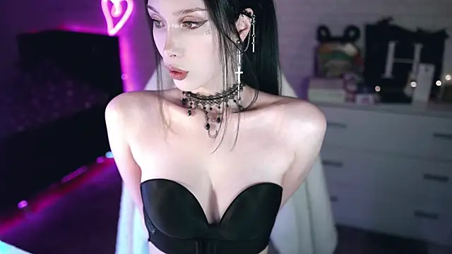 Snapshot of _Uindi_ chatting on 12-02-24, 04:09  Uindi  online show from 12-02-24, 04:09