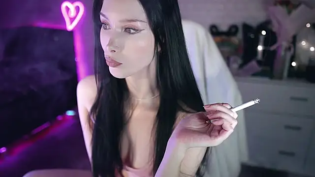 Snapshot of _Uindi_ chatting on 01-10-25, 10:50  Uindi  online show from 01-10-25, 10:50