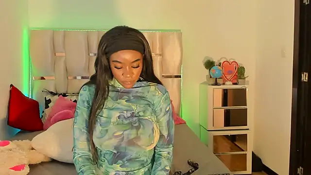 viioolleettaa online show from 12-07-24, 12:13