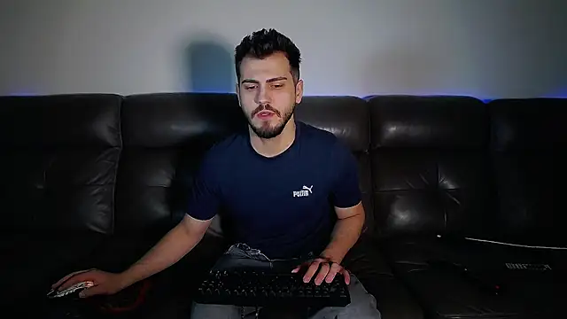 Snapshot of CrazyDom1 chatting on 02-23-26, 12:24 CrazyDom1 online show from 02-23-26, 12:24