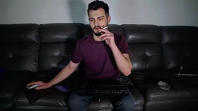 Snapshot of CrazyDom1 chatting on 02-28-26, 01:12 CrazyDom1 online show from 02-28-26, 01:12