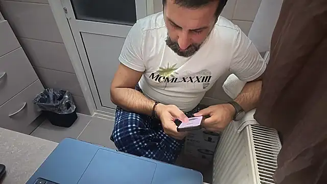 Snapshot of TigerOne19 chatting on 10-28-25, 07:16 TigerOne19 online show from 10-28-25, 07:16