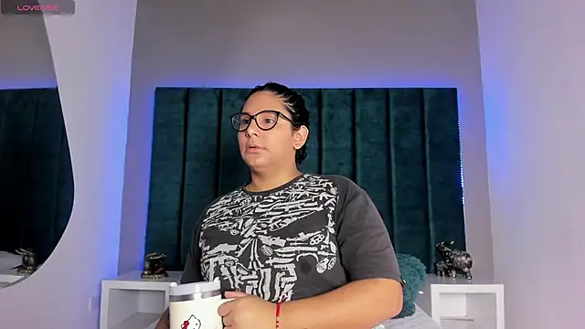 DanielleEvans  online show from 01-12-26, 11:15