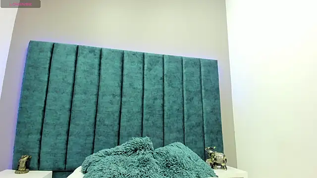 DanielleEvans  online show from 02-05-26, 11:26