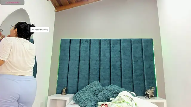 DanielleEvans  online show from 02-07-26, 11:25