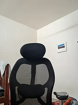 Snapshot of _IRRESISTIBLE_ chatting on 02-17-25, 02:04 IRRESISTIBLE online show from 02-17-25, 02:04