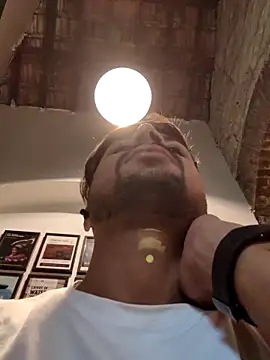  IRRESISTIBLE  online show from 04-04-26, 11:40