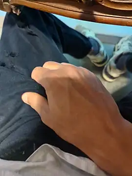  IRRESISTIBLE  online show from 04-11-26, 11:25