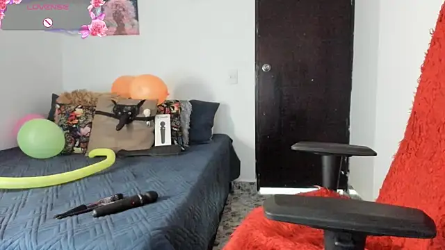 julianne stoone online show from 01-30-25, 06:32
