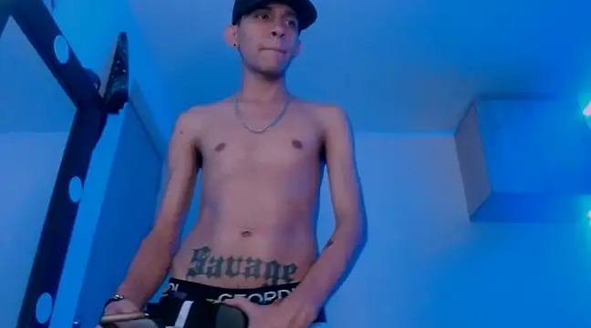 Samuel Suarez online show from 01-08-25, 02:25