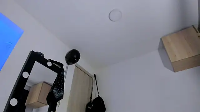 Samuel Suarez online show from 10-07-25, 04:42