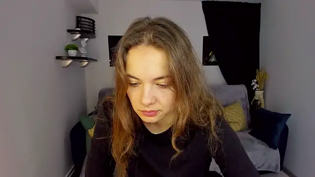 Snapshot of KristinaLoison chatting on 01-04-25, 08:06 KristinaLoison online show from 01-04-25, 08:06