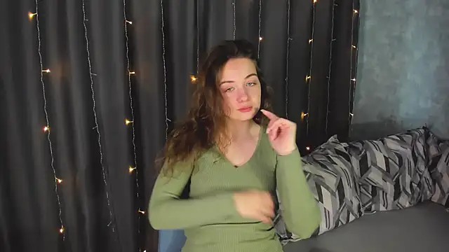 Snapshot of KristinaLoison chatting on 03-05-25, 05:50 KristinaLoison online show from 03-05-25, 05:50