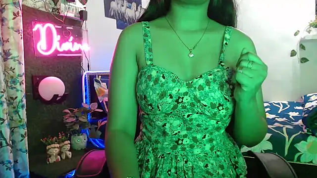 Snapshot of The_Divine_Love chatting on 12-08-24, 07:54 The Divine Love online show from 12-08-24, 07:54