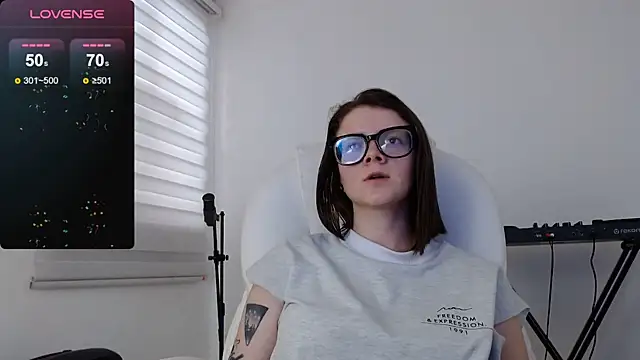 Arya starrk online show from 12-24-24, 05:23