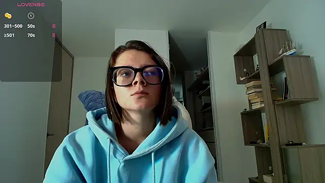 Arya starrk online show from 10-14-25, 01:56