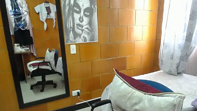 charlote temple online show from 10-14-25, 01:45